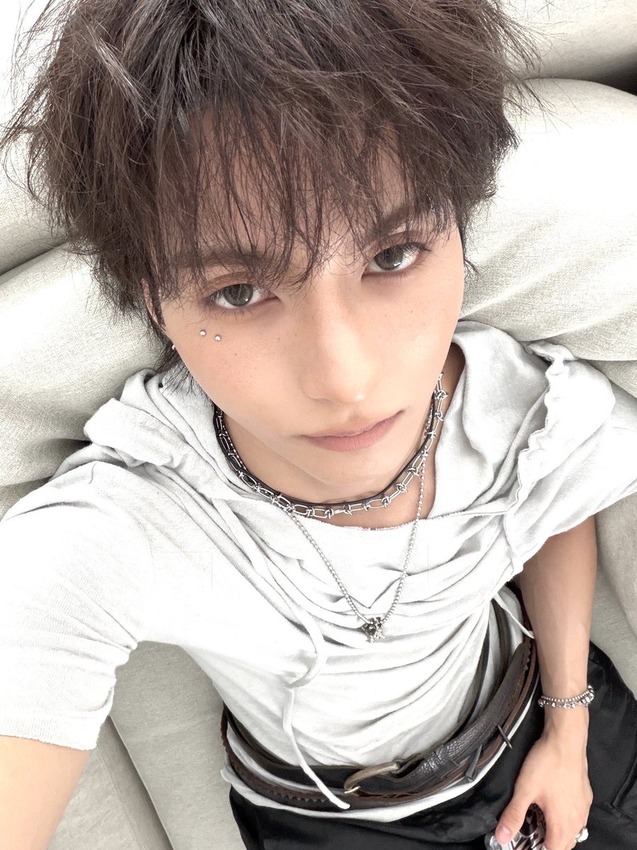 for_110602's tweet photo. tangannhyaditititmuluknpsihtakutdiambilya😭😭😭😭😭😭😭😭😭😭😭😭😭 https://t.co/T5fYHmJN03