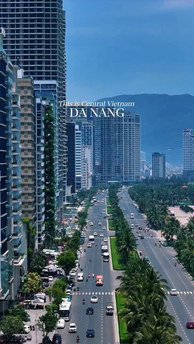 Zsch95's tweet photo. 9 best places to visit in Central Vietnam

Da Nang, Hoi An, Hue, Quang Binh, Cu Lao Cham, Quy Nhon, Phu Yen, Nha Trang and Ly Son Island. From beaches and islands to ancient towns, imperial heritage and mountains, Central Vietnam has it all. https://t.co/FuFsZBAhBs