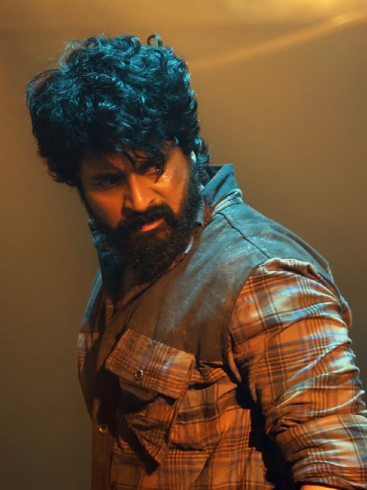Cinetrendssk's tweet photo. I've worked with him, and being an action-oriented actor myself, I know his potential. He could be one of this generation's big action stars very soon.

       - Vidyut Jammwal praises #Sivakarthikeyan

#madharaasi https://t.co/u9PVOEq2GE