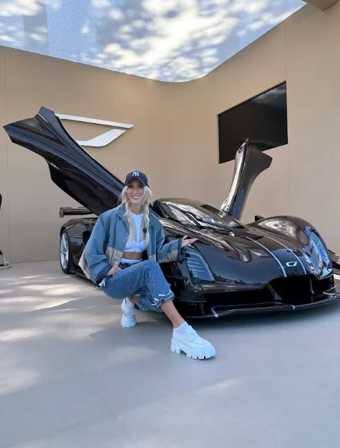 EvansKateq4ffi's tweet photo. Hello 👋 old man, how much would be enough for you for the rest of your life? https://t.co/9vyRjEx8iG