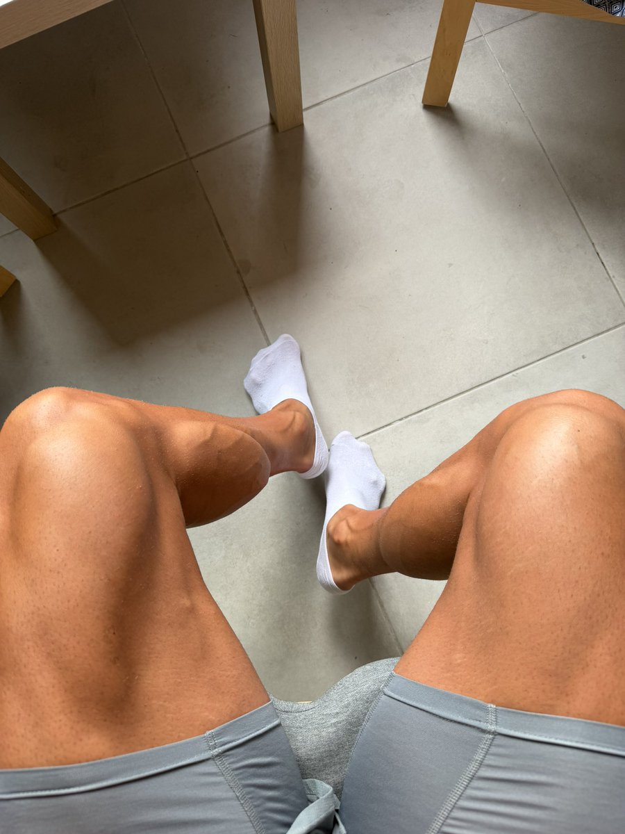 MasterrKenn's tweet photo. Right boys, its fucking draining time....who's gonna submit to me https://t.co/DJ9f5tZwn7