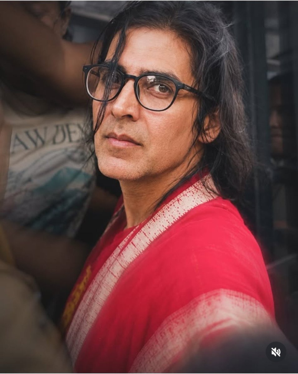 DesiLord_'s tweet photo. Akshay Kumar is getting ready for the next biopic. 😭 https://t.co/1Vw8efISNj