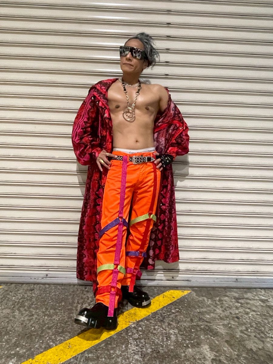 Motsu_MC's tweet photo. ちなみにIRySさんのワンマンの衣装と、
アニサマ2026withセリコの衣装は、
同じスタイリスト✨✨✨
キレッキレの姉さんだよ👗👗👗
https://t.co/q77Vtc9xyF https://t.co/U1SkejhgS2