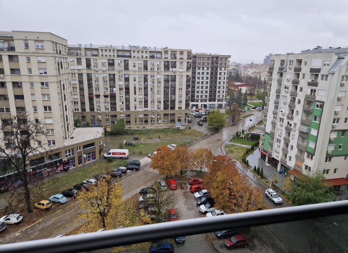 DavidFilip555's tweet photo. Скопје денес со греење, а надвор есента веќе покажува заби. 🍂🥶 Само уште чајче и топло ќебе ни фалат! ☕️

#Скопје #Есен https://t.co/ajflWPCXMi