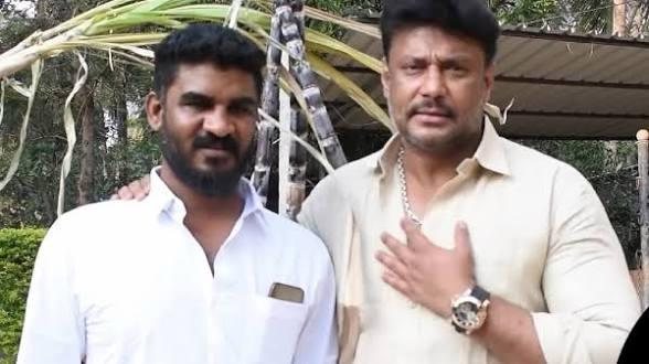 VistaraNews's tweet photo. 15 ನಿಮಿಷ ವಿಶ್ರಾಂತಿ ಬಳಿಕವೂ ಟೆನ್ಶನ್ ಎಂದ ಚಿಕ್ಕಣ್ಣ : ಸಾಕ್ಷಿ ವಿಚಾರಣೆ ನಾಳೆಗೆ ಮುಂದೂಡಿಕೆ
ಸುದ್ದಿ ಲಿಂಕ್ : https://t.co/Lr80RwePap
#Chikkanna #KannadaActor #WitnessExamination #CourtNews #KannadaCinema #BreakingNews #KarnatakaNews #TrendingNews #pnsvistara #LatestNews https://t.co/PhSZhK9m2w