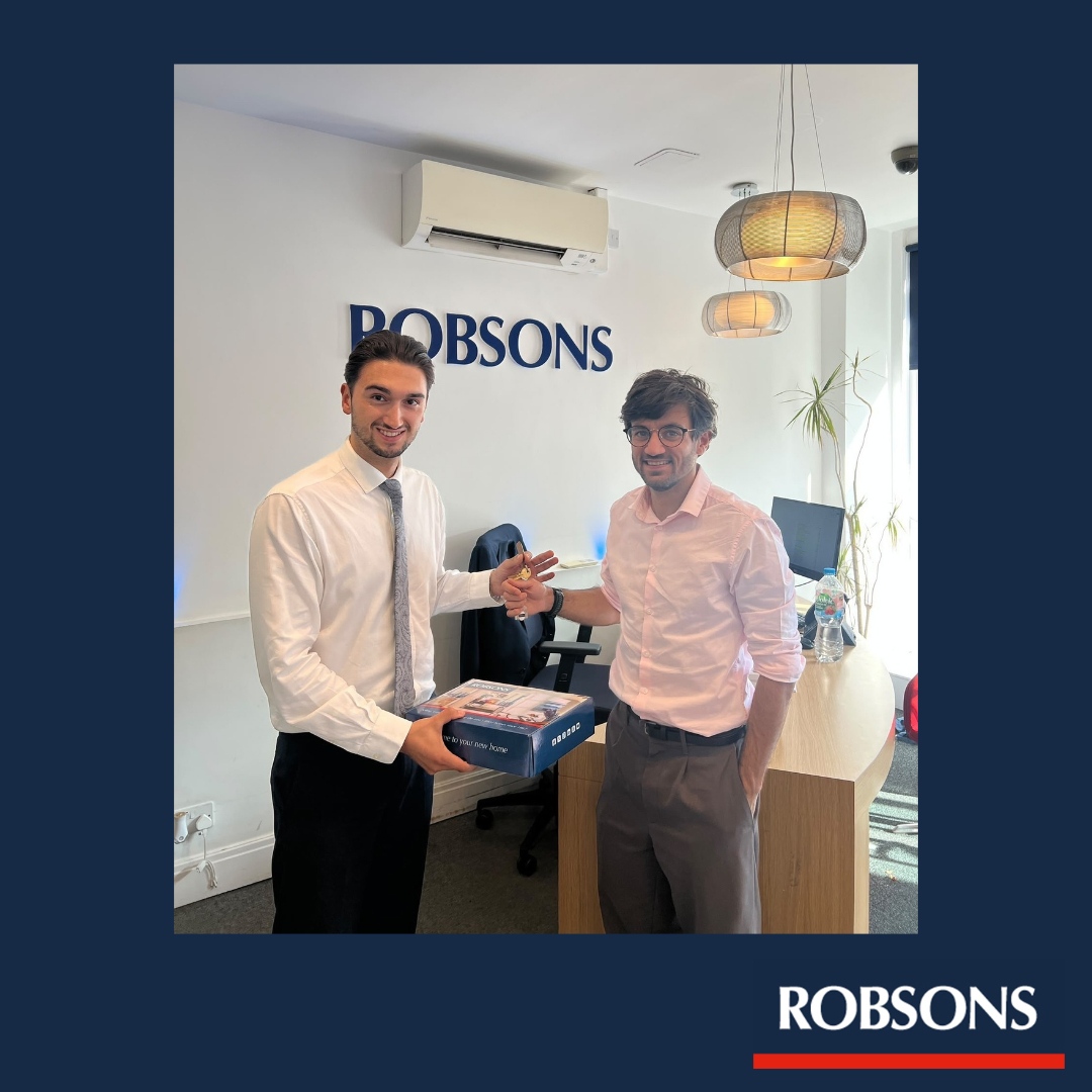 RobsonsWeb's tweet photo. Jack from our #Pinner office handed over the keys, along with a completion box, to this happy buyer who is moving into the area. 

A huge congratulations on your #newhome! We hope you’ll be very happy here. 🏡🔑

Need advice? Contact our Team here https://t.co/Wv8eGIZany https://t.co/DMz4TfJRzP