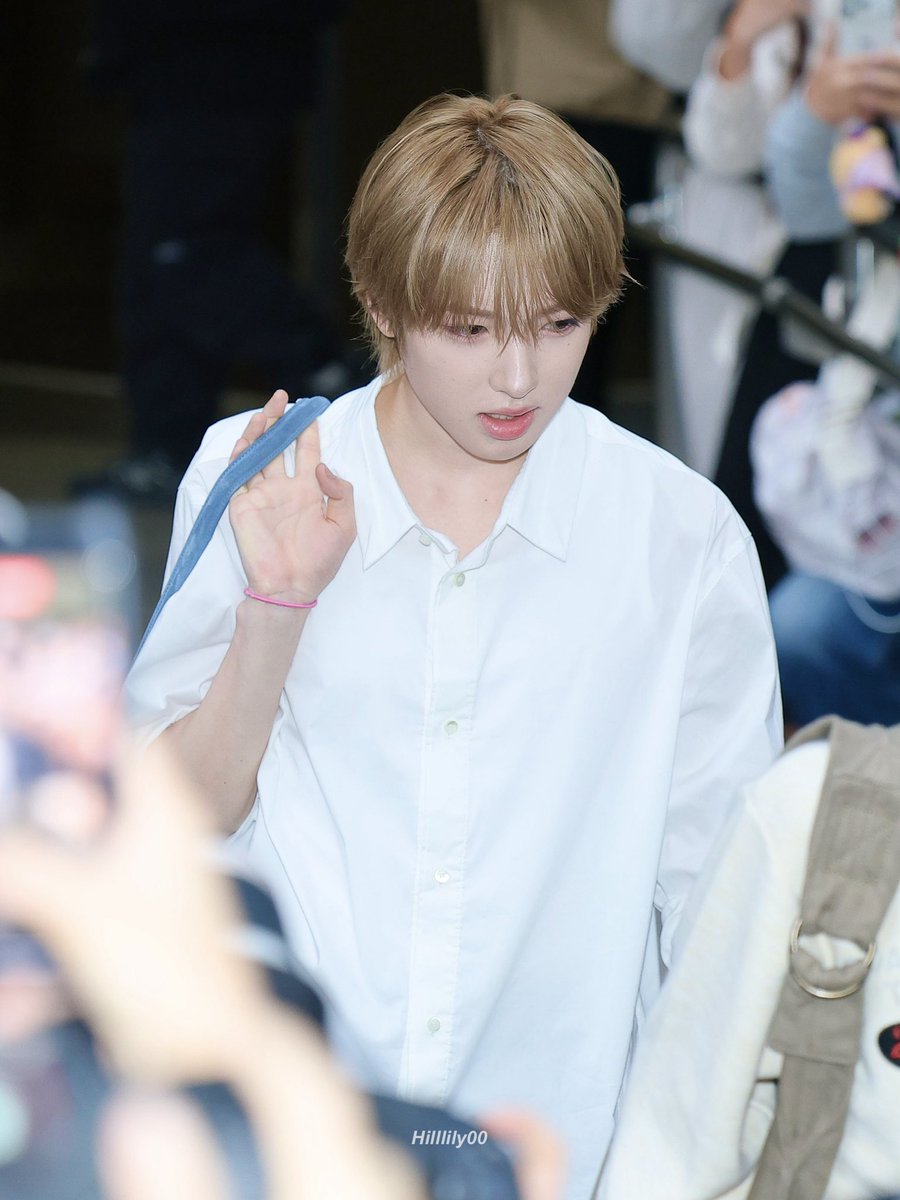 Hilllily00's tweet photo. 261013

더시즌즈 퇴근

#사쿠야 #SAKUYA #サクヤ
#엔시티위시 #NCTWISH https://t.co/eAScl82wB5