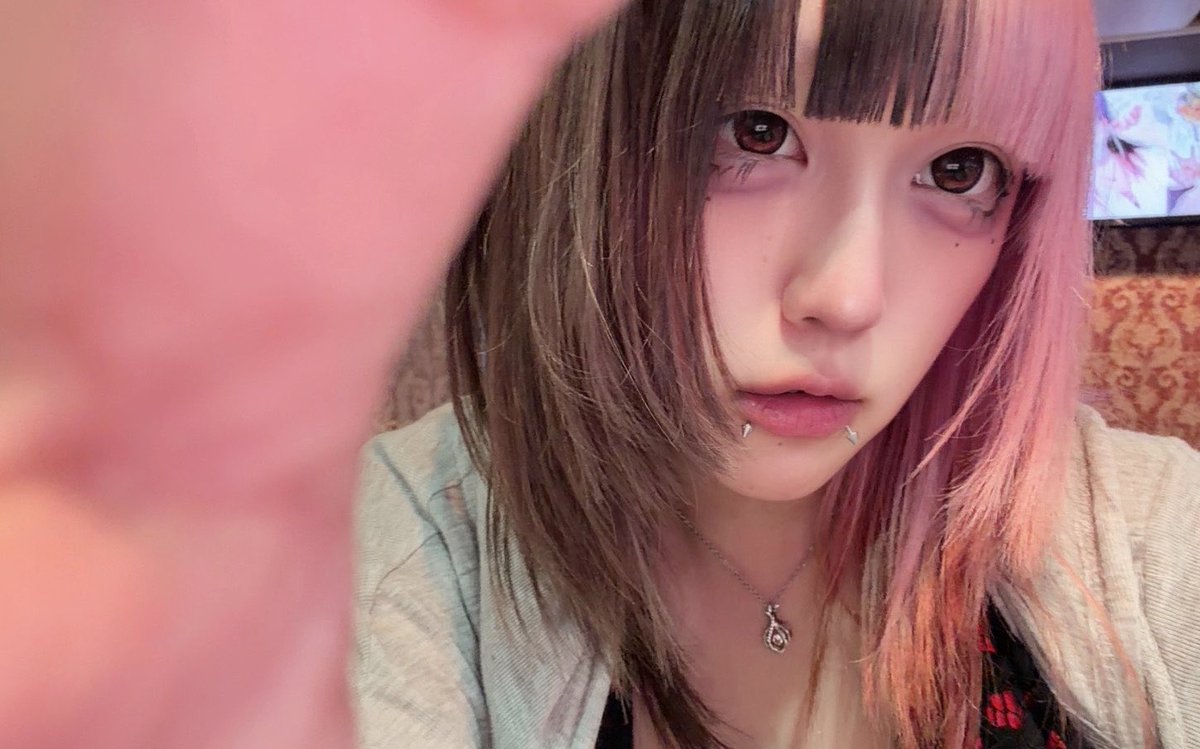 DEVIMED_rei2's tweet photo. ろぐいーぬ！
きょもいますよん終電まで͟ ͠ ･͟･𑁤
お待ちしているよ〜͟ ͠ ･͟･𑁤

@Solomon_1218 @Charme_0408 

#自撮り界隈 #自撮り界隈さんと繋がりたい
#コンカフェ #コンカフェ嬢 #コンカフェ大阪 https://t.co/G8D5J9TVxz