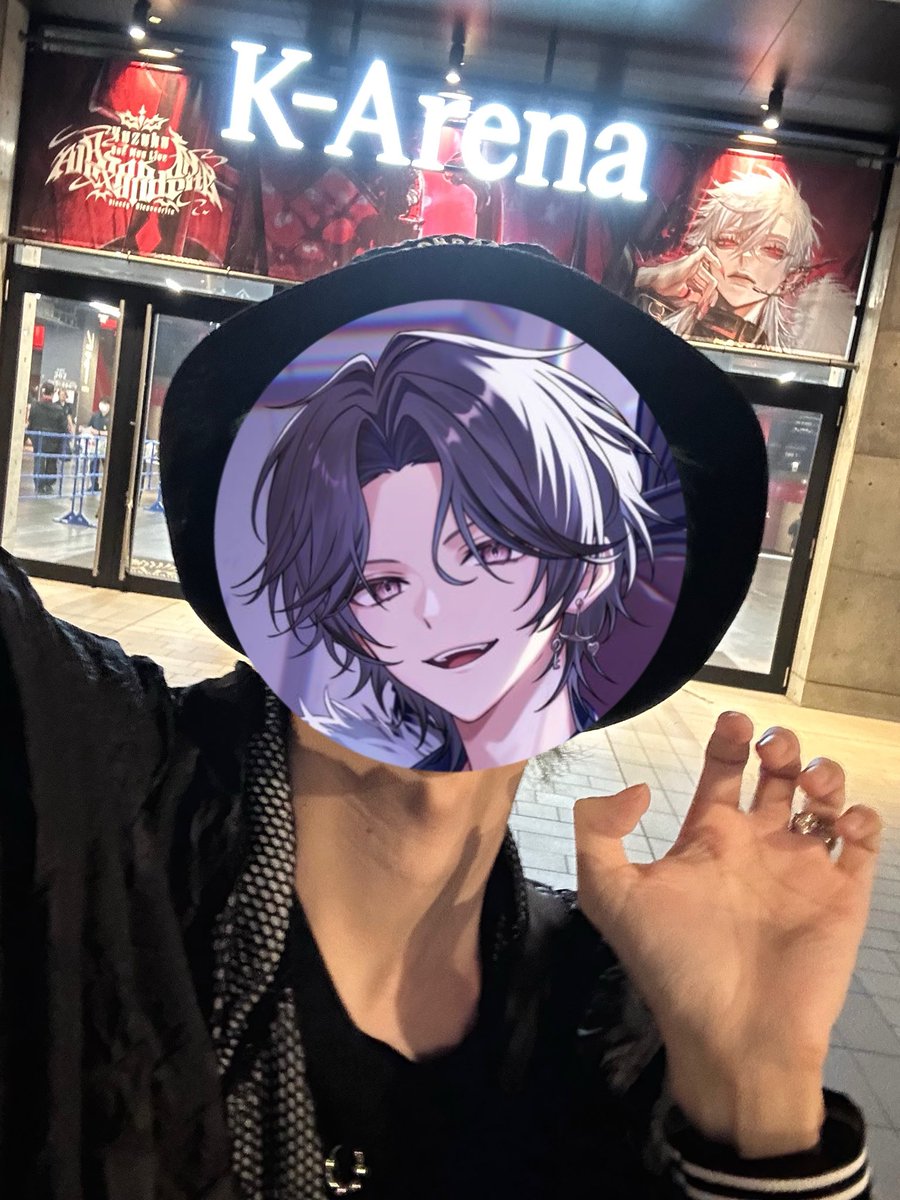 se___q30's tweet photo. ✥♦️━━━━━━━━━━♦️✥ 
　　#葛葉ワンマンライブ
Kuzuha One-Man Live "Bloody Alexandrite"
✥♦️━━━━━━━━━━♦️✥

ライブを拝見してきました‼️

今年の生誕記念で『甘噛み』を歌わせていただいたこともあり、今回生でパフォーマンスを見ることができて本当に嬉しかったです。

歌唱はもちろん、ステージ全体の演出にも感動し、活動者としてもたくさんの刺激を受けました。

素敵な時間をありがとうございました✨️

#にじさんじ #STPRBOYS #せーあ