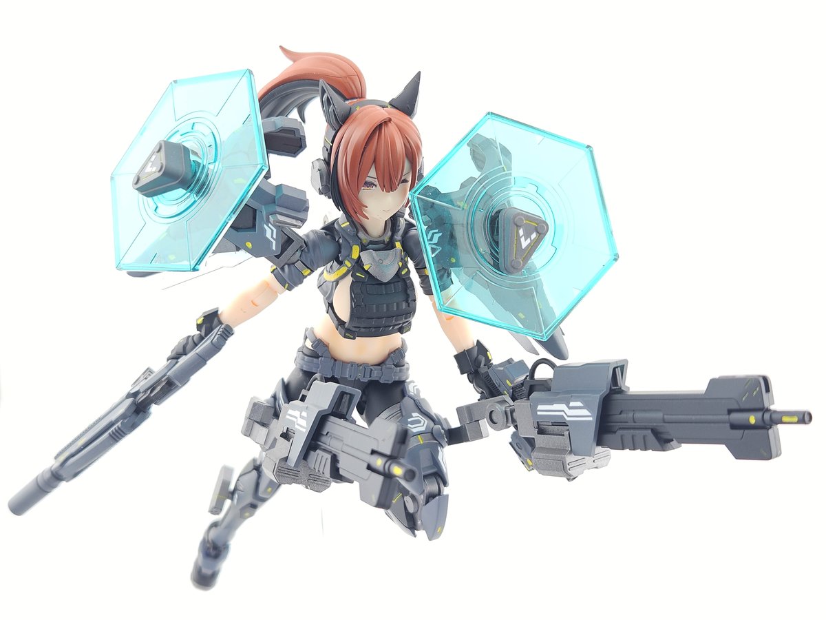bbhaguruma's tweet photo. 「ユグドラシス：スコル-AS-」

新作完成しました！ユグドラシス：スコル シャープシューターにバリア搭載、近～中距離火力を増やして単身で突っ込めるようにしたカスタムです

#メガミデバイス https://t.co/3Hsd1C5bud