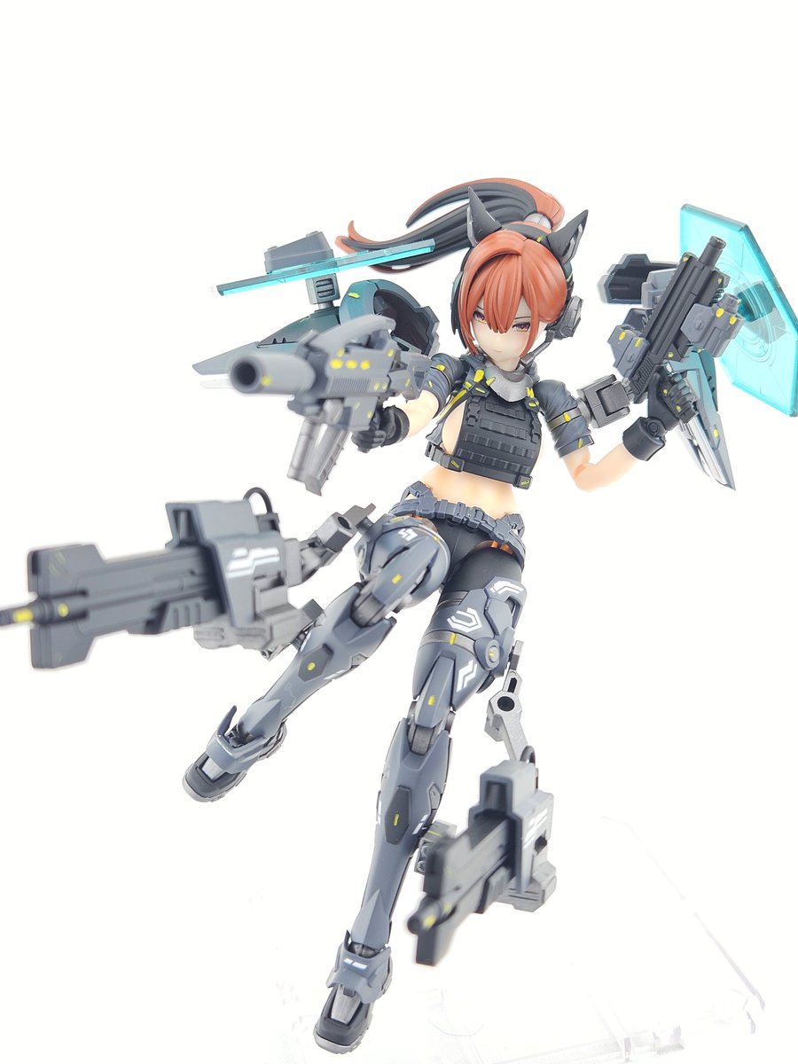 bbhaguruma's tweet photo. 「ユグドラシス：スコル-AS-」

新作完成しました！ユグドラシス：スコル シャープシューターにバリア搭載、近～中距離火力を増やして単身で突っ込めるようにしたカスタムです

#メガミデバイス https://t.co/3Hsd1C5bud