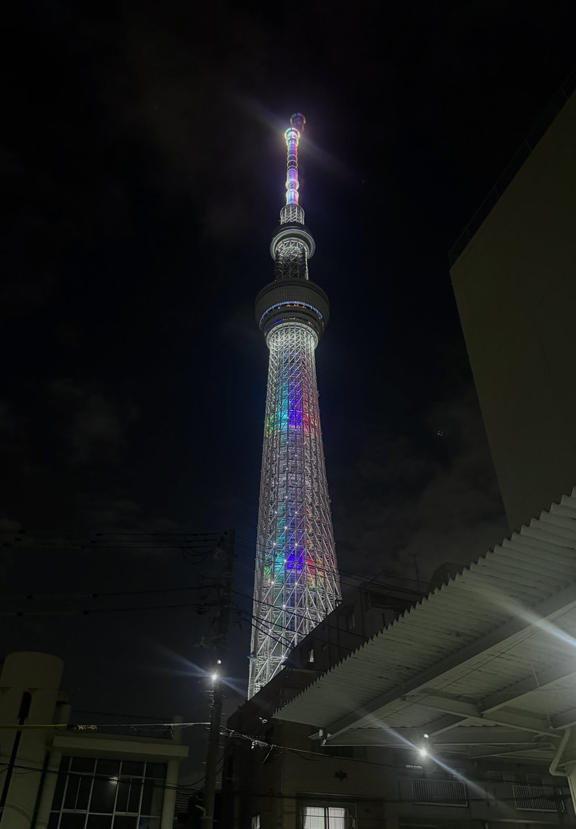 takacamera8's tweet photo. 光ってるなぁ https://t.co/P8klJfK7ir