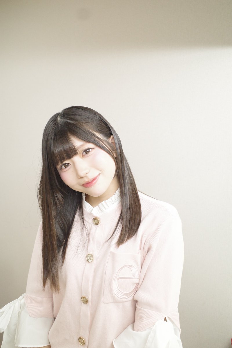 HKT48_ayn141's tweet photo. 本日は約1年ぶりの「いいねちょうだい」に出演させていただきます！！

チームKIVに昇格してからは初！

ぜひ聞いて、実況もたくさんよろしくお願いします📻👍🏻

 #いいね党
 #HKTVR https://t.co/Cw1L5Y0NU2
