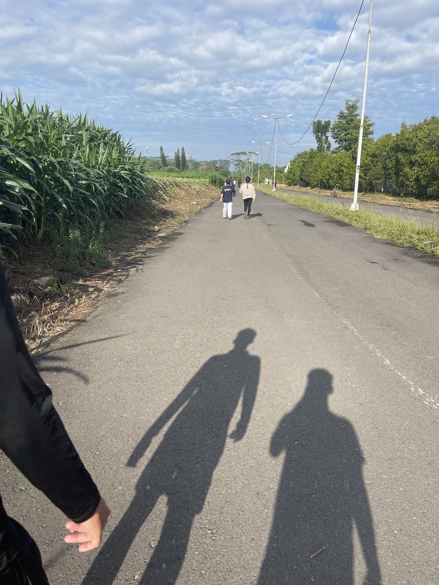 Jevarvie's tweet photo. Jalan pagi 😁 https://t.co/xH8PGNB2on