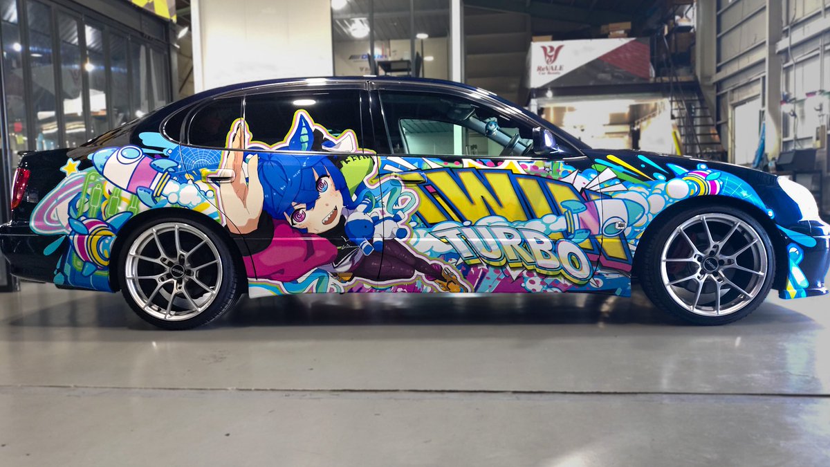 ttmh_ddr's tweet photo. "あの日憧れた、まなざしの先へ——。"

TOYOTA ARISTO V300 
　　　　　　×
ウマ娘Pretty Derby ツインターボ 

ソロ曲「▷▷▷▶︎ぶっとび かっとび 全開エンジン！」をモチーフに出走です！

俺がGAZEで憧れた、景色の先を見に。
一緒に行こう、ターボ。 https://t.co/L4cQwiUQ6W