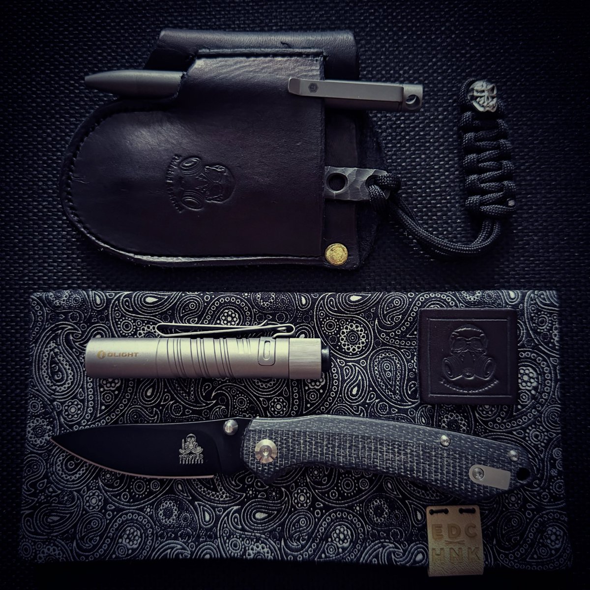 keyunityhnvl's tweet photo. `icarta Monday😎
Atlas &amp; caddy
i3t Ti
Ti bolt action pen
Custom paisley hank
#edc#edcgear#edccommunity#edcpocketdump
#edcknifeM𝕸𝕸𝖆𝖓𝖌𝖆 𝐁𝐋: MangaPride` com
𝖆𝖓𝖌𝖆 𝐉𝐏: MangaTada `com ` https://t.co/26IyOBhXtb