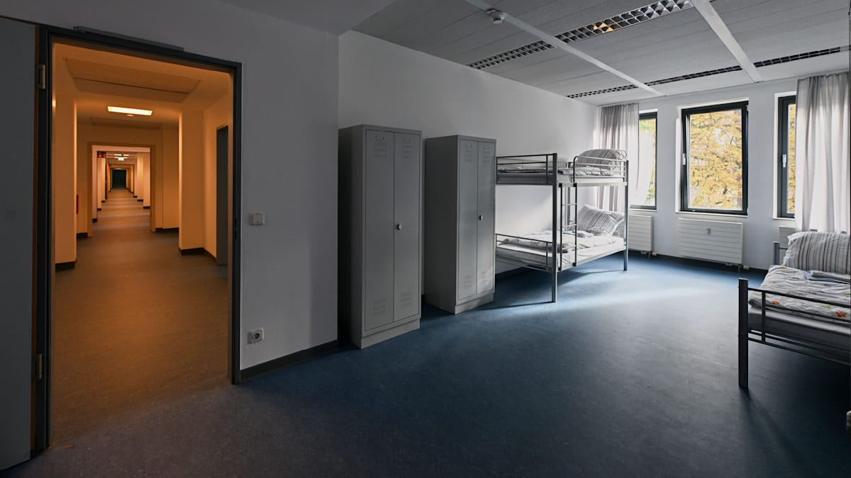 welt's tweet photo. 400 Milliarden Euro – jetzt liegt die Gesamtrechnung für die deutsche Migrationspolitik vor https://t.co/ogoxCnvWFX https://t.co/K5BkewYWCM