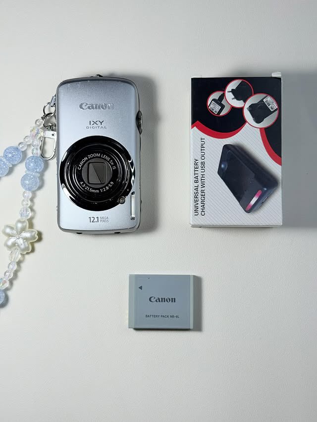 chubby_digicam's tweet photo. 📸 อุปกรณ์ที่ได้รับ ; ตัวกล้อง + แบตแท้ + ที่ชาร์จ LCD + สายคล้อง
📝เมนู��าษาอังกฤษ / ญี่ปุ่น https://t.co/Xahi6ZjN14