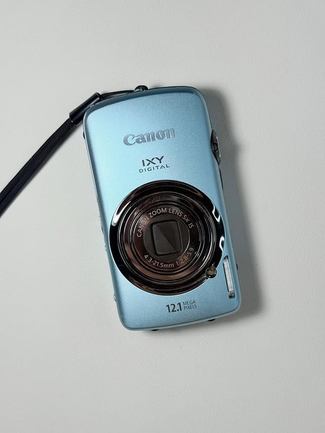 chubby_digicam's tweet photo. ✨ Canon ixy 930is / Canon ixus 200is ✨ Blue + Box
📸 การใช้งาน เต็มระบบ เลนส์ใส ไม่มีฝุ่น ซูมเข้า - ออก แฟลชฉ่ำ touch screen ได้
📸 ตำหนิ ;
📸 สภาพโดยรวม ; สภาพสวย 95%

𓏔 Price  8290 ( ส่งฟรี )

#กล้องดิจิตอล #กล้องดิจิตอลมือสอง #ปล่อยต่อกล้องดิจิตอล #ส่งต่อกล้อง #ixy930is https://t.co/oky18eTpI0