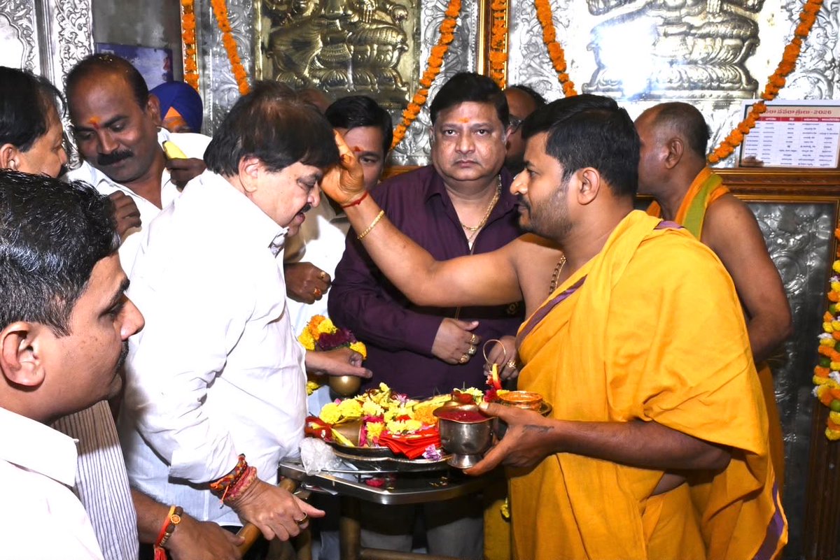 N_RamchanderRao's tweet photo. On the third day of Navratri, offered prayers at sacred Balkampet Yellamma Temple.

May Jagadamba bless everyone with boundless joy, peace and prosperity. 

Jai Maa! https://t.co/eR7DQ1OyZG