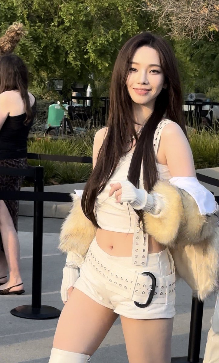 yjmist's tweet photo. the prettiest https://t.co/7Z0yE3O7YU