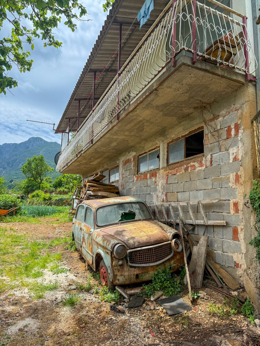 anavitorialuz's tweet photo. Moments of May: Sarajevo, Balkan group tours, Croatian food, Montenegro’s nature, a monastery cooking class, Lake Skadar pelicans, New Zealand stories, and a memorable celebration in Navaluenga with friends. https://t.co/lvqNe3xzwv