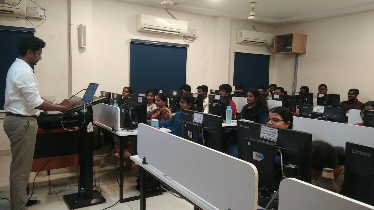 bosoicai's tweet photo. Professional excellence is reflected in everyday actions—maintaining integrity, respecting confidentiality, delivering quality work and continuously improving knowledge. These values build lasting trust and credibility. #ICAI #BOSO https://t.co/3nkucaeIWl