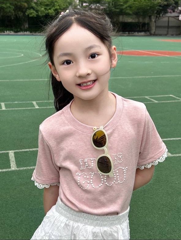 melissa44xp1's tweet photo. 好烦，12岁就长毛毛了😭 https://t.co/U8bjzWaUzn