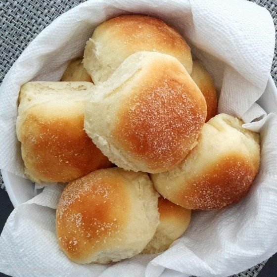 ofc_yoyok's tweet photo. Dito tayo sa tinapay 

Pandesal v.s Putok

Anong best partner ng Kape para sanyo? https://t.co/1csYoC3JdA