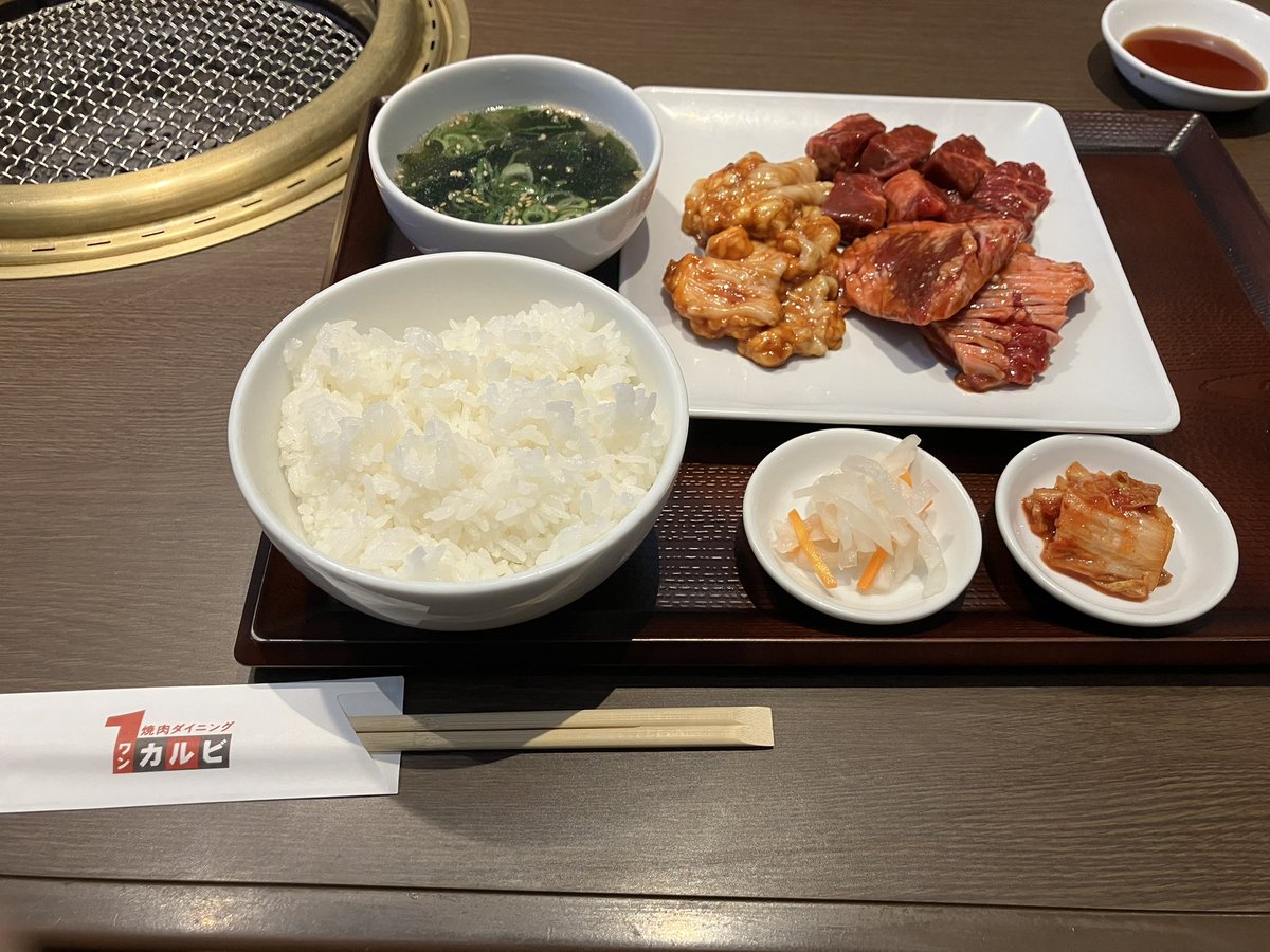 tamasanMGF's tweet photo. 体調イマイチの時はやっぱり肉よね（≧∇≦） https://t.co/R9v4cHUGaP