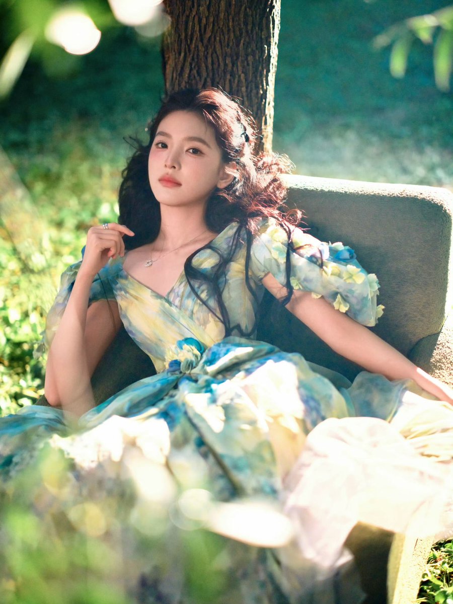 C_Actress_Actor's tweet photo. #章若楠 #zhangruonan https://t.co/dqCAMsoh6a