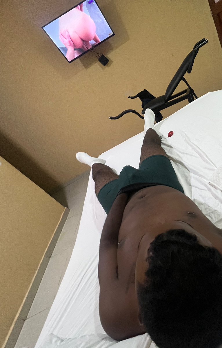 Blacky19K's tweet photo. Do you want to help me get my milk? 😈🥵😏🤤
#CHUDAİ https://t.co/NGpEdDIlO0