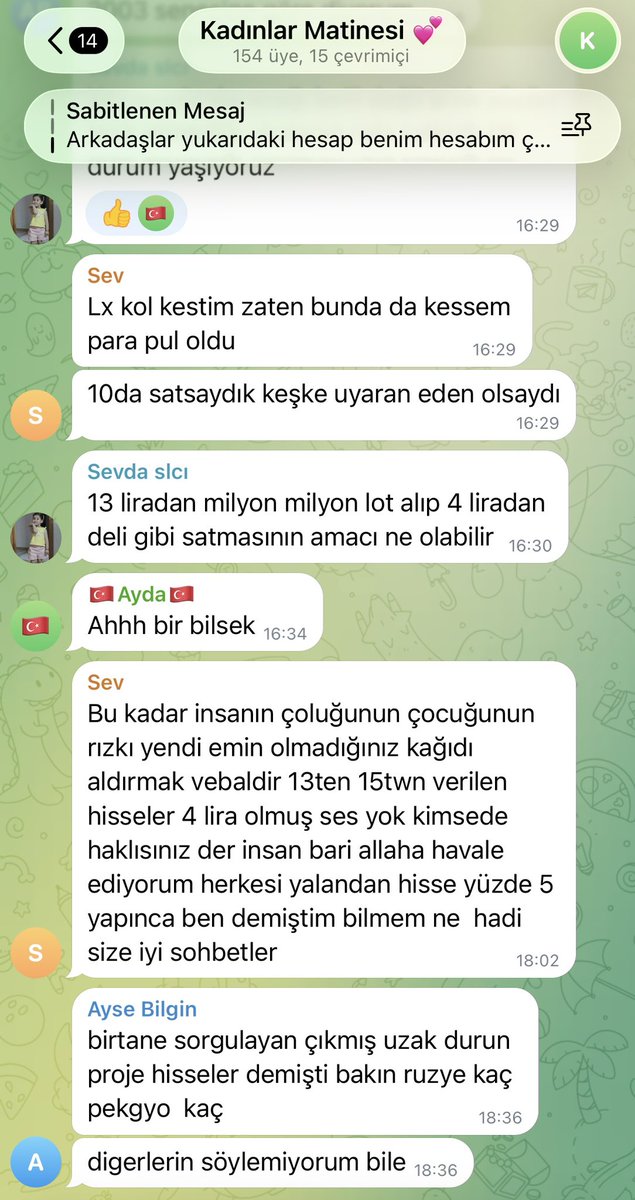 Gereklereh's tweet photo. Neden insanlara cevap vermiyorsun, #sevinçgünseli batırdın herkesi 
Allah yanına bırakmasın,
#ruzye 14 liradan tüm gruplarına aldırdın
Vebali boynuna olsun, Aldığın komisyonlar hastane parası olsun.

#spk #cimer #akıngürlek
 #fonmağdurları 
 #borsamağdurları 
#tera https://t.co/Z6dbSXujOv