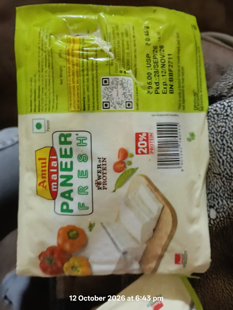 sinha39266's tweet photo. Delivered completely spoiled & foul-smelling and Packet is Cut And Packet are open Amul Paneer from @letsblinkit  @blinkitcares (Order ID: ORD65622116201). Had to throw it away immediately due to hygiene & health reasons.
In-app chat directly closed the ticket without resolving! No pickup/replacement possible as it's discarded. Need a full refund via promo code/wallet ASAP. @Amul_Coop
#Blinkit #CustomerService #ConsumerRights