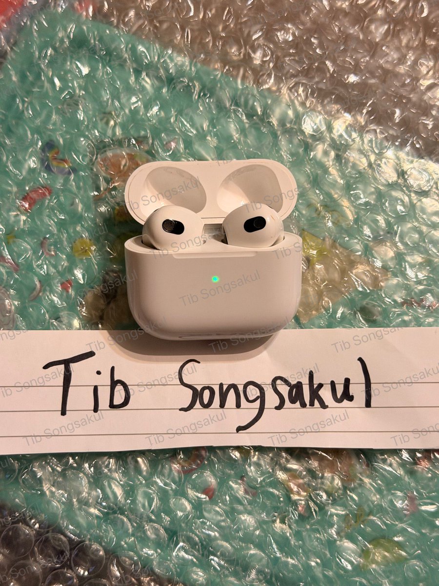 tbstuffs's tweet photo. หูฟัง AirPods gen 3 รุ่นเคสปกติ (lightning)

- แท้ 100% ซื้อใช้งานเอง มีรอยตามการใช้งาน/ขนแมว
- ข้างซ้ายชาร์จได้ปกติ ข้างขวาชาร์จไม่เข้า

🤍 900 

จัดส่งฟรี ส่งแมสกทม.คุยได้คับ

#ส่งต่อairpods #airpodsมือสอง #ขายairpods #แอร์พอดมือสอง https://t.co/ejNQJyXhnO