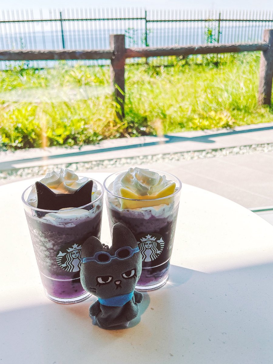 naobnd1214's tweet photo. テサペチーノ🐈‍⬛
チョコチップ追加🍫🍫

#starbucks 
#BOOYNEXTDOOR https://t.co/ta0i6ILPdG