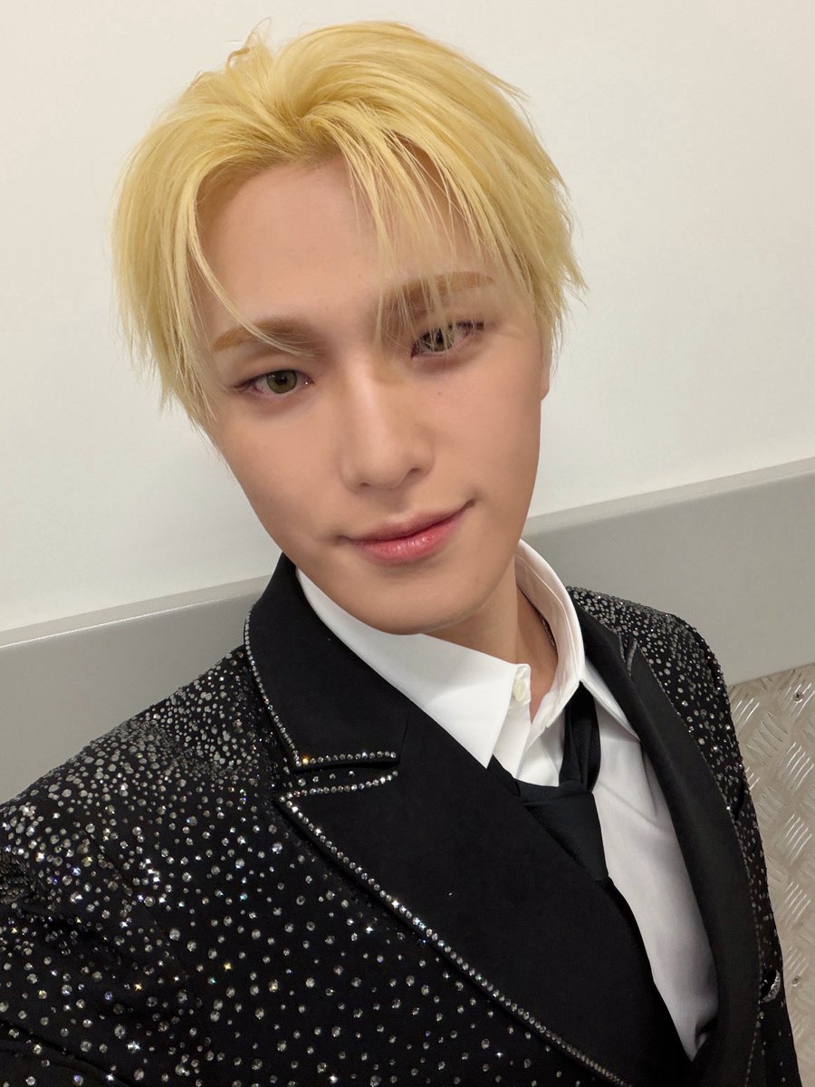 wonubliss's tweet photo. DINO 🌟💜💛 https://t.co/VOYwmI5toY