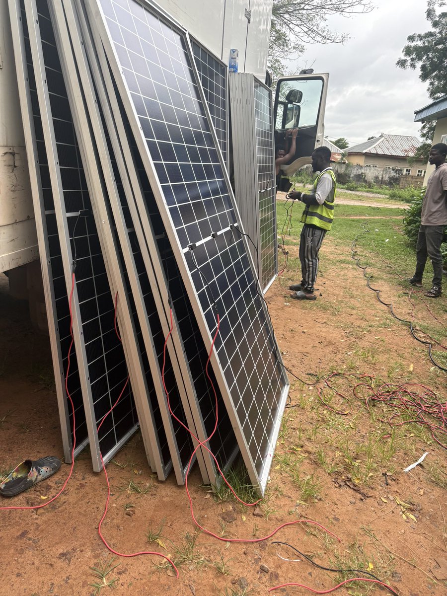 GbeleePaul's tweet photo. Good morning o, don’t forget this is where you can get the cheapest Solar system!!! https://t.co/CdJqrzYix3