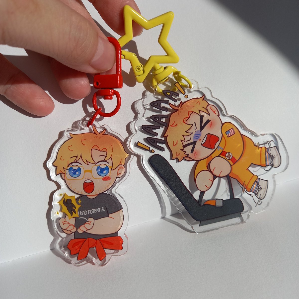 Vals_artz's tweet photo. The grace keychains next to each other!
#projecthailmary #phm #ACGGOODS https://t.co/0a587o6s6y