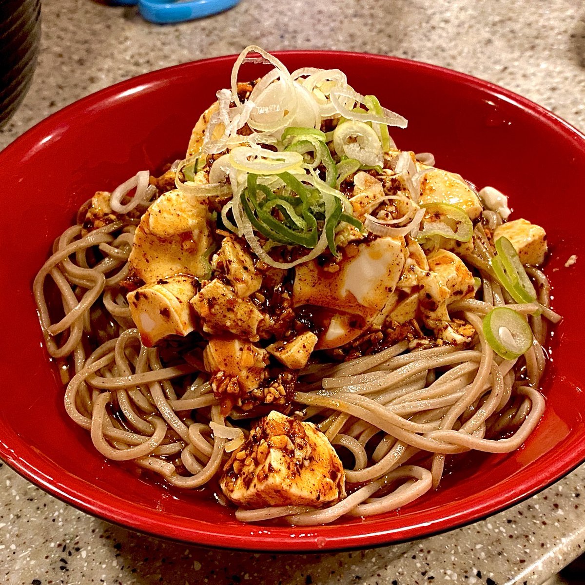 fujisobar's tweet photo. こ...こんなに合うのに...麻婆豆腐がお蕎麦に合うことを...誰も知らない......（試作品） https://t.co/f5uwNdcjO4