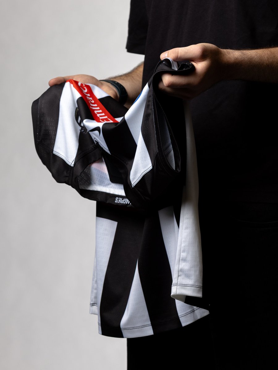 CollingwoodFC's tweet photo. A new Magpie for your Tuesday afternoon? 👀 https://t.co/WeDm1KUYdX