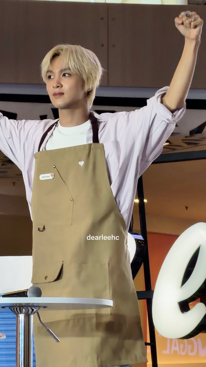 dearleehc's tweet photo. in barista haechan we trust😍

261012 #HAECHAN #해찬
#HAECHANxKopiKenangan https://t.co/ICOfpZaJRa