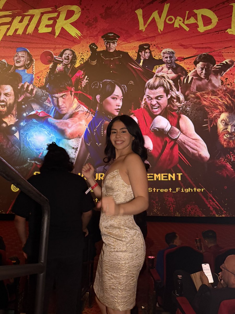 Natalieloureda's tweet photo. ⭐️⭐️⭐️⭐️⭐️
My new favorite martial arts film. #streetfightermovie 

It was so perfect. https://t.co/4H3G7IOJwY