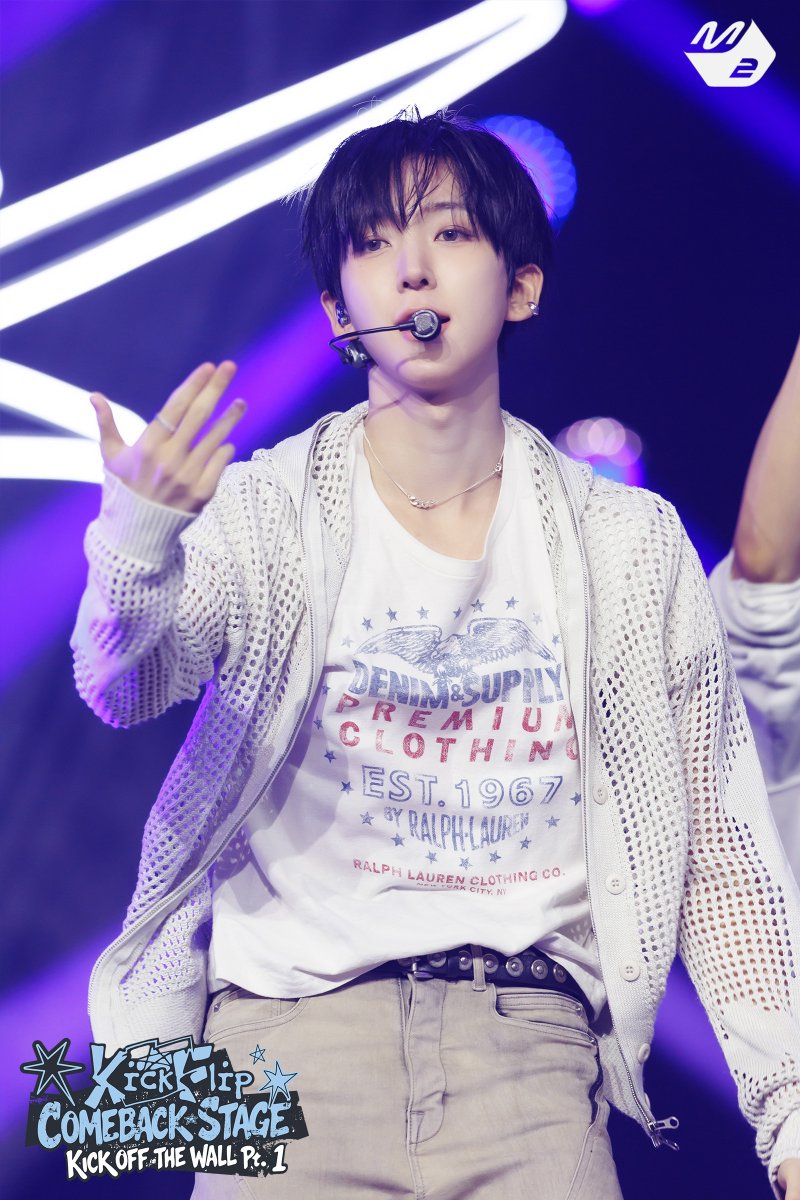 M2MPD's tweet photo. @kickflip_jype [📸] KickFlip(킥플립) - 미완성(Puzzle Piece)

▶ https://t.co/Fk0PXxfHJr
 
#KickFlip_COMEBACKSTAGE
#KickFlip #킥플립 @kickflip_jype https://t.co/61o83xaOme