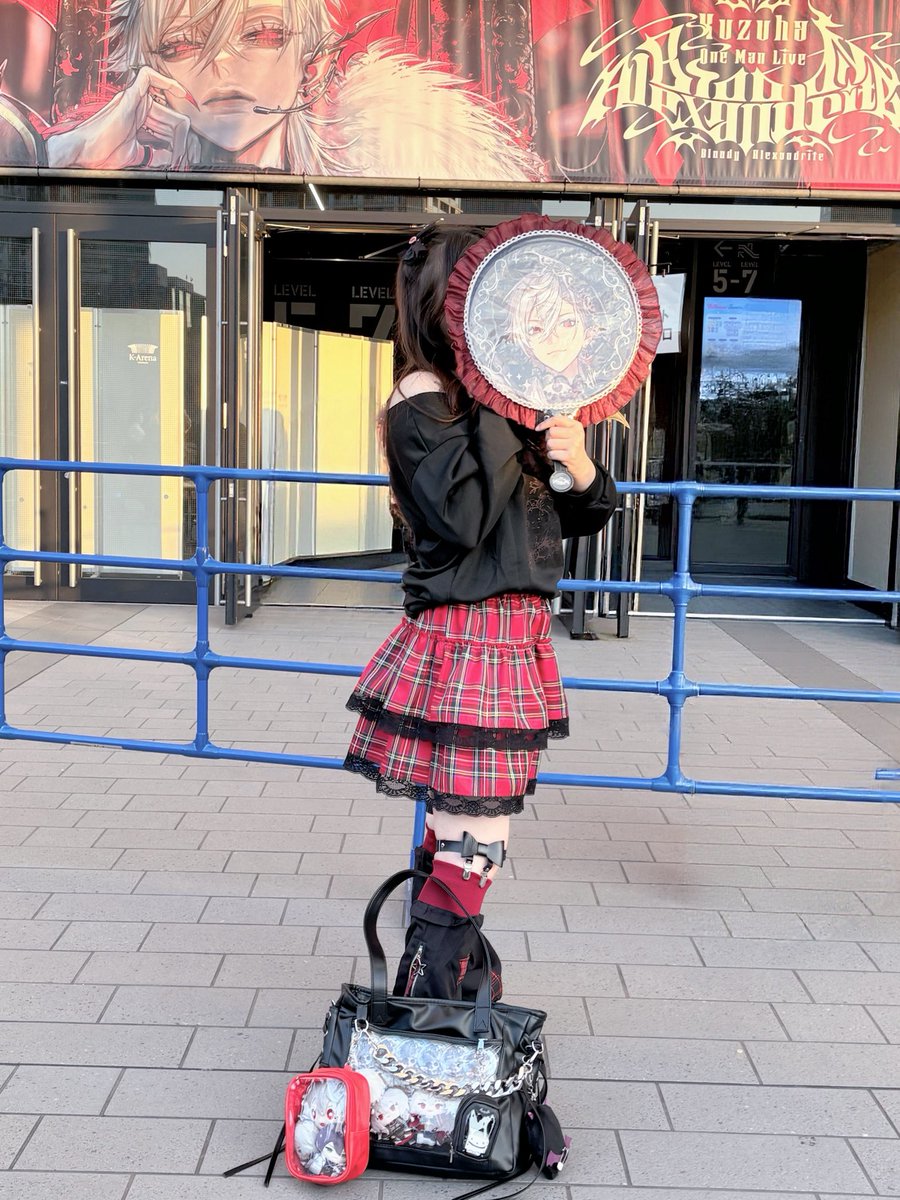 ykt___y's tweet photo. 葛葉くん、本当に楽しかったヨ泣
最高の景色をみせてくれてありがとう！
人生初魔界もいけたよー！
これからもずっと大好きだよ

#葛葉ワンマンライブ https://t.co/TcVC3vN7Xi