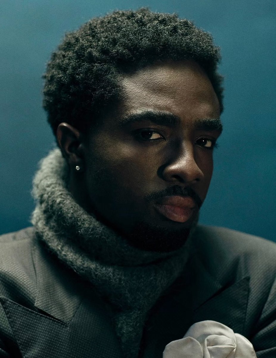 Fabianrii__'s tweet photo. Happy 25th birthday to the talented Caleb McLaughlin. https://t.co/k3JgeFv4RB