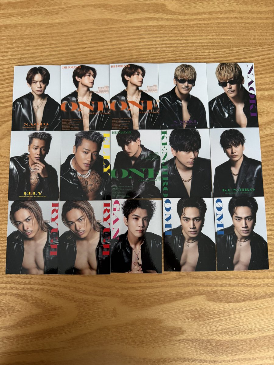 sa___ku128's tweet photo. 三代目 JSOULBROTHERS
JSBFOREVER ONE~GRANDFINALE~
フォトカ フォトカード 交換 

譲→写真１枚目
求→写真２枚目❤️

可能な方リプまたはDMお願いします🙇‍♀️

NAOTO 小林直己　ELLY 山下健二郎
岩田剛典　今市隆二　登坂広臣 https://t.co/nEWMLGiONY