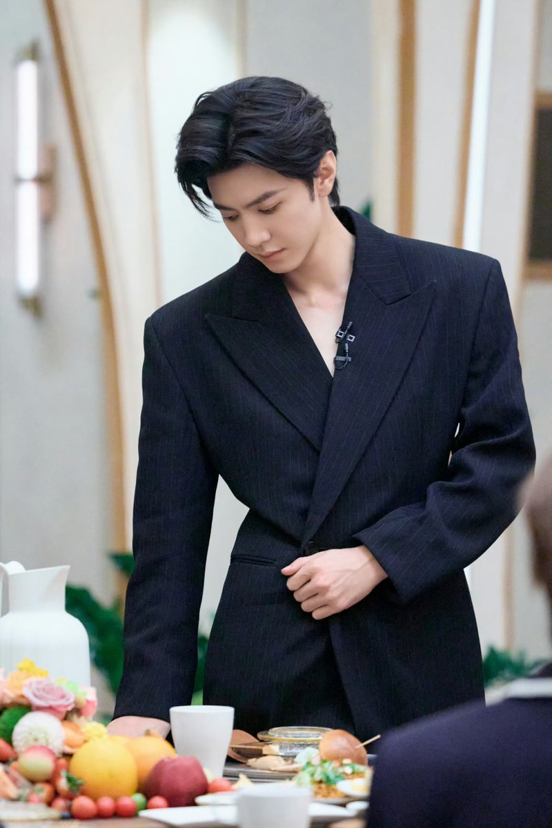 chenzheyuan_my's tweet photo. #ChenZheyuan for Great Escape Season 8 - a total handsome boy in black

#陈哲远 https://t.co/kO6DDMH4RH