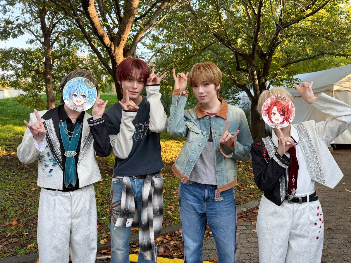 stpr_staff's tweet photo. [ 📸✨ ]

#anation2026 にて #NCTWISH の
#RIKU さん・ #SAKUYA さんと
お写真を撮らせていただきました！⋆˙⟡

@nctwish_jp 
@StPri_info 

#すとぷり 
#莉犬 #ころん 🐶❤️🐐🩵 https://t.co/xyQhbjTBoX