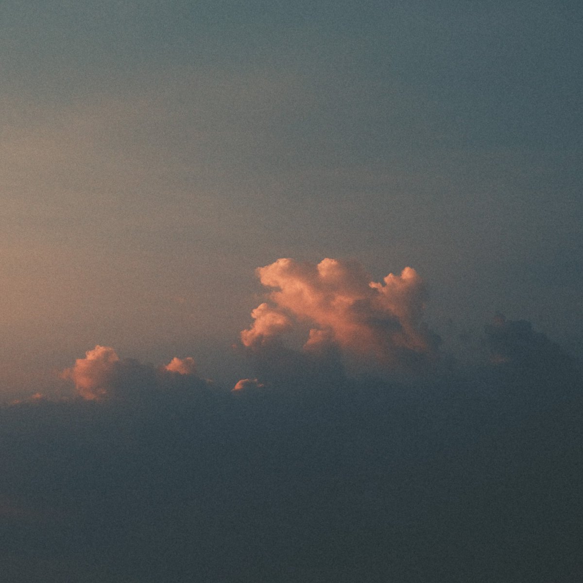 kikie_z's tweet photo. ⛅ https://t.co/OXau1oeK0l